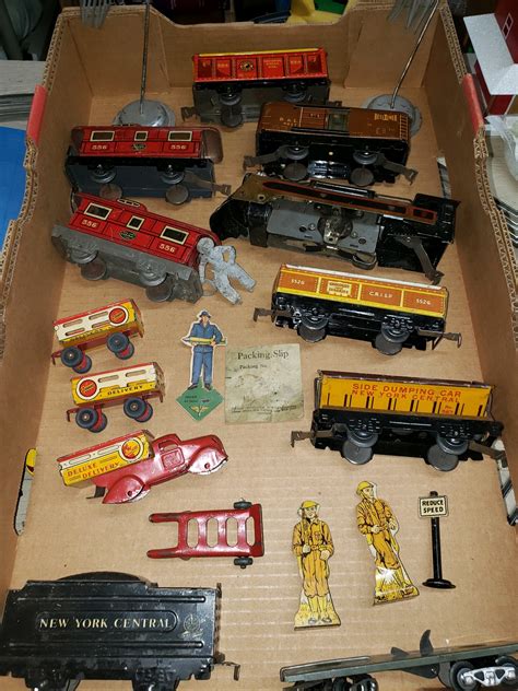 (multiples of 1970,71. . Marx train sets by year